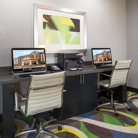 Holiday Inn Express And Suites Norman By Ihg Exterior foto